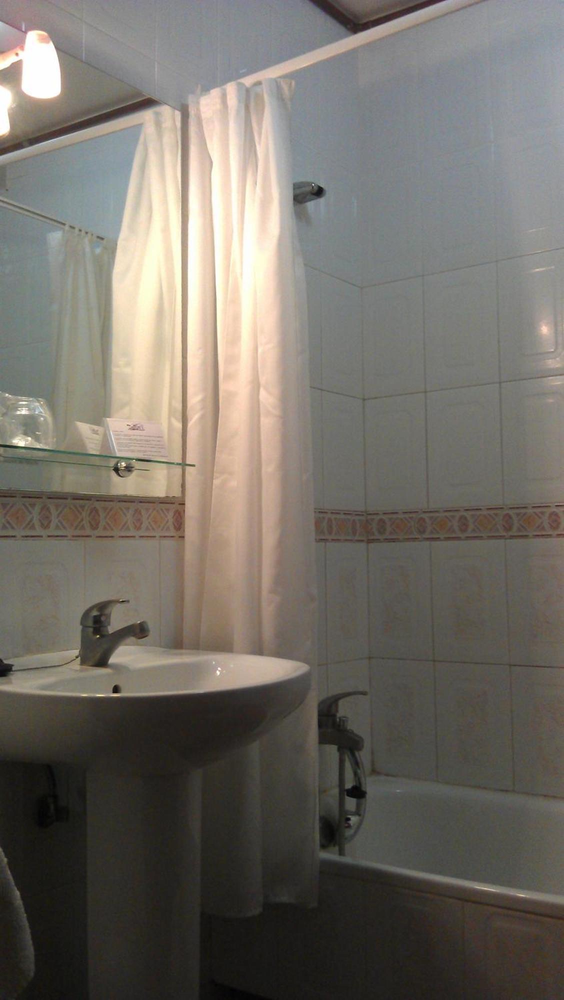 Hostal Restaurante O'Cadaval Frades 部屋 写真